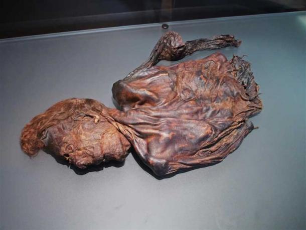 The Clonycavan Man bog body, featuring what some claim is the world’s first Mohawk, at the National Museum in Ireland. (Bob White / CC BY-NC-ND 2.0)