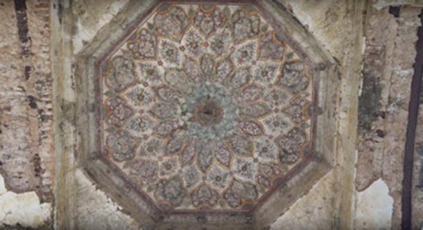 Close up of entrance of Shawala Teja Singh Hindu Temple. (Junaid Syed / YouTube Screenshot)