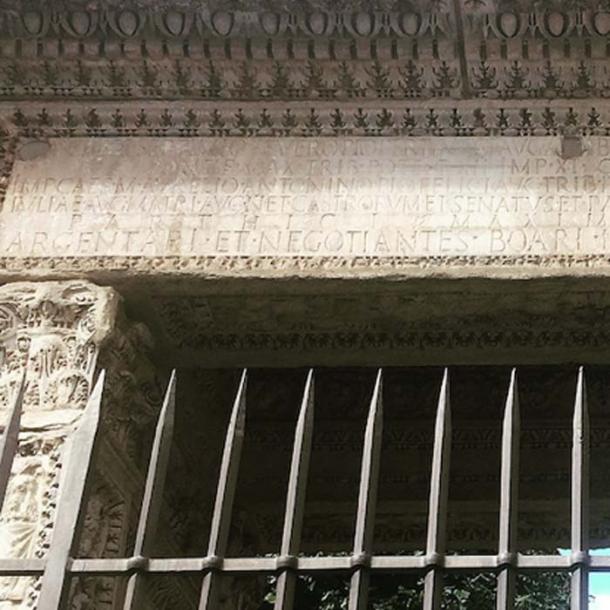 Close up of the arch inscription which has had Geta’s name removed. (Image: Alexander Meddings for TimeTravelRome)