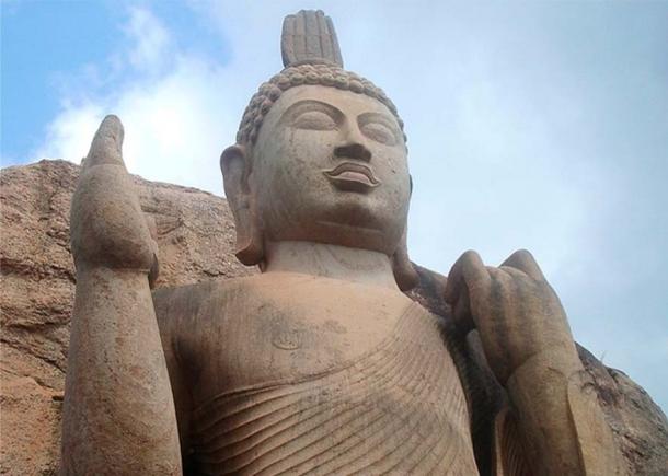 Close up of the Avukana Buddha’s face. Fine detail and precision denoting high skill and craftsmanship of ancient Sri Lanka. (CC BY-SA 3.0)
