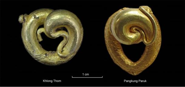 Comparison between gold ear pendants from Khlong Thom (another excavation site on Thai-Malay Peninsula) and Pangkung Paruk. (left: A. Reinecke & right: A. Calo / Antiquity Publications Ltd)
