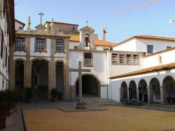 Corpus Chriti Convent in Vila Nova dre Gaia, where Maria Adelaide developed health problems. (Public Domain)