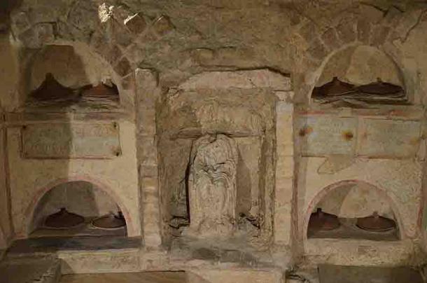 Cremation burial urns at the necropolis of the Via Triumphalis, Vatican City. (Carole Raddato / CC BY-SA 2.0)