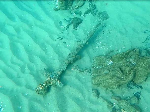 The Crusader sword was discovered underwater off the coast of Israel. (Shlomi Katzin / Israel Antiquities Authority)