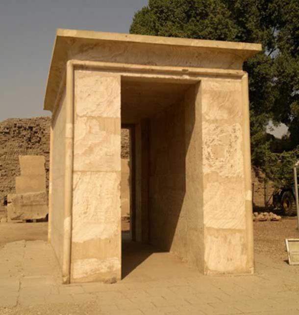 Figure 5. Crystal ‘shrine’ at Karnak (Author provided)