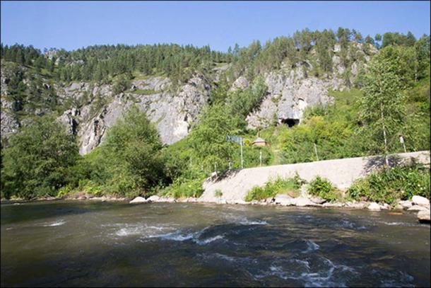 The Denisova Cave. Pictures: Vera Salnitskaya