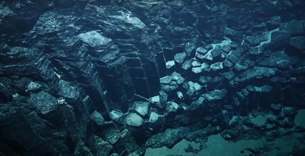 The Devil’s Piles the team came across in their deep sea explorations. (YouTube Screenshot / EVNautilus)