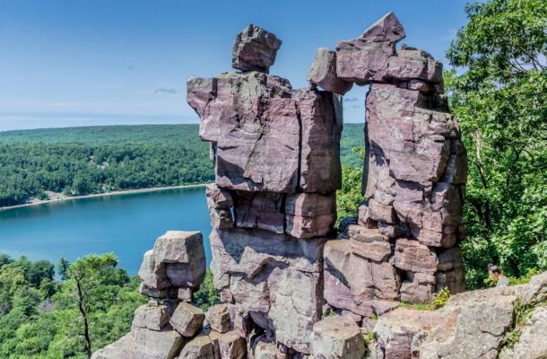 Devil's Gate rock formation at Devil's Lake State Park in Wisconsin