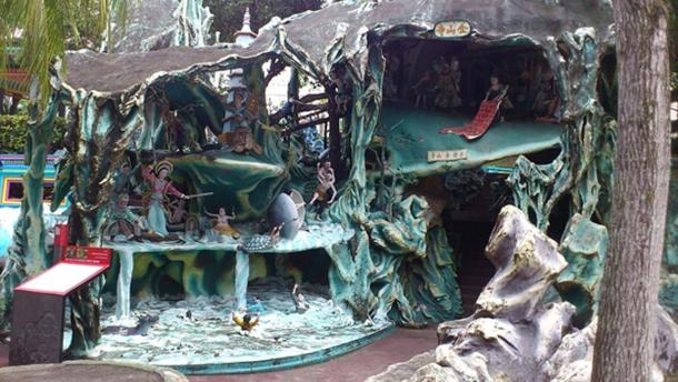 Diorama at Haw Par Villa, Singapore, depicting the battle between Bai Su Zhen and Fa Hai.