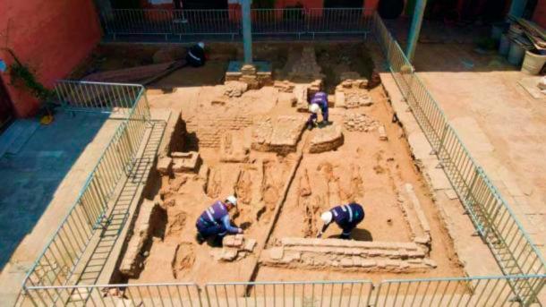 Discovery of 42 Spanish syphilis patients’ remains and numerous artifacts at a Spanish Peruvian hospital site. (Municipalidad de Lima)