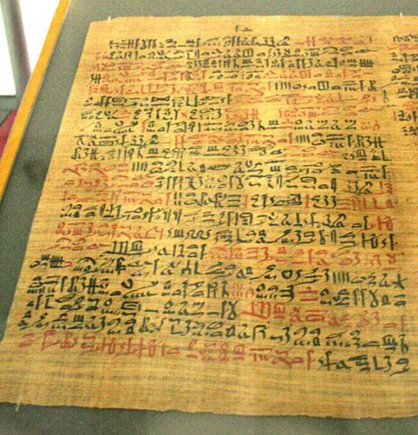 The Ebers Papyrus (c. 1550 BC) from Ancient Egypt refers to the anti-inflammatory and pain soothing properties of the plant 