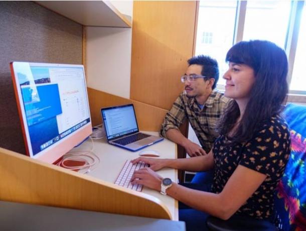 Edward Chuong and Atma Ivancevic at the BioFrontiers Institute. (Glenn Asakawa/CU Boulder)