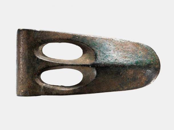 Egyptian duckbill-shaped axe blade using the Syro-Palestinian style, axe head technology probably introduced by the Hyksos (1981–1550 BC). (Metropolitan Museum of Art / CC0)