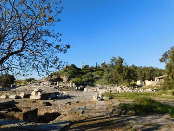 Una vista general del sitio arqueológico de Eleusis y la entrada a las ruinas antiguas. (Constantinos/Adobe Stock)