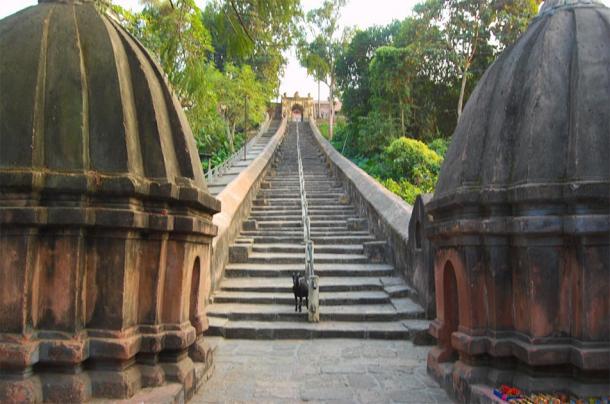 Entrance of Hayagriva Madhab Mandir in Hajo, India. (deepgoswami / CC BY-NC-ND 2.0)