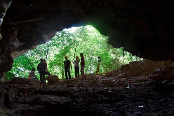 Entrance to the Battifratta Cave, Sabina, Italy. (Sapienza University of Rome)