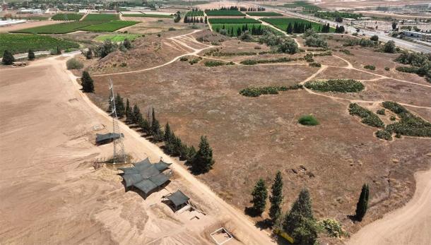 The Tel Erani excavation site (bottom left). Credit: Emil Aladjem / IAA)