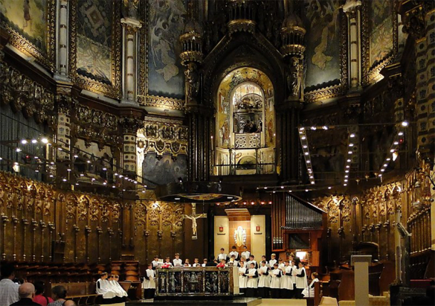 El Coro de Niños Escolania actuando en la Basílica de la Abadía de Montserrat, Cataluña, España. (Bernard Gagnon / CC BY-SA 4.0)