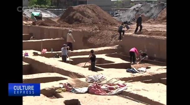 Excavations will continue at the tombs site through November, the Chinese Academy of Social Sciences said.