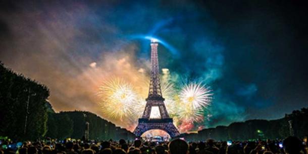 Fireworks of 14 July 2017 in Paris. (Yann Caradec/CC BY-SA 2.0)
