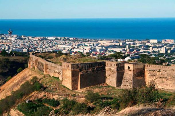 Fortress at Derbent, the oldest city in Russia. (Ezil Alhamyev/ CC BY-SA 4.0)