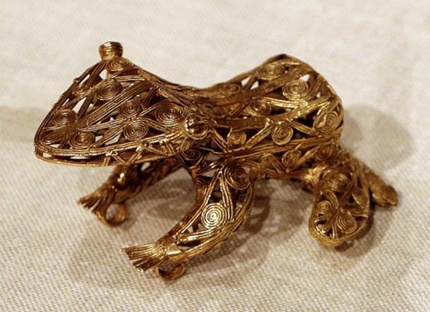 Frog pendant found on Playa Venado.(500-1000AD). Pre-Columbian art in the Art Institute of Chicago. (Image: CC BY 3.0)