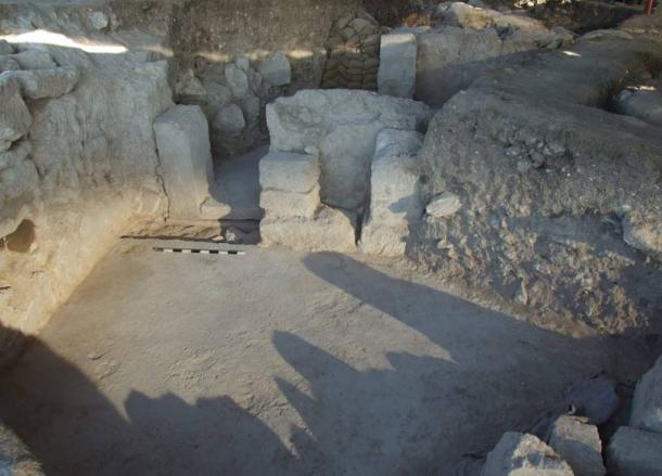 Gate of the so-called ‘principia’ in Tel Megiddo.