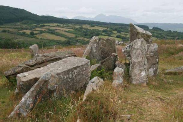 Giants’ graves, near Whiting Bay, Isle of Arran. (Becky Williamson/CC BY-SA 2.0)