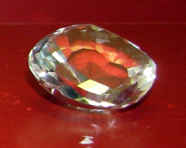 Glass replica of the Koh-i-Noor Diamond in its original form. (From the Reich der Kristalle museum in Munich.) 