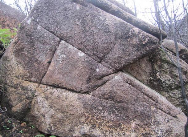 Granite changed after the fire.