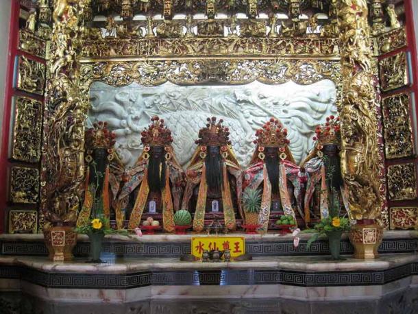 Yu the Great, founder of the Xia dynasty, and his fellow kings of the water immortals in a shrine at the Anping Tianhou Temple in Tainan on Taiwan. (Pbdragonwang / CC BY-SA 4.0)