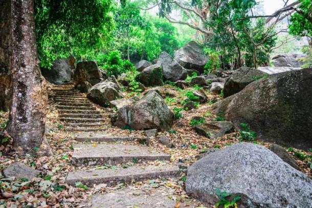 “The Great Steps” of Idanre Hill. (Tolu Owoeye / Adobe Stock)