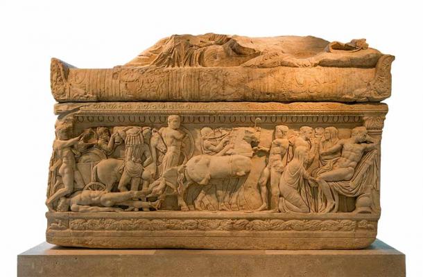 20 удивительных саркофагов древнего мира