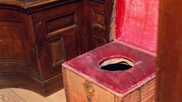 The Groom of the Stool was basically an English person designated to attend to the private toilets of English monarchs, but sometimes this job led to prestige, power, and better salaries. A closeup of King William III's stool toilet at Hampton Court Palace. (Peter K Burian / CC BY-SA 4.0)