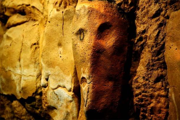 Grotesque mask, Cave of Altamira. (Pedro Saura)