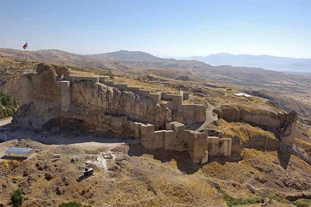 Harput Castle arial view showing its full length. (CC BY-SA 4.0)