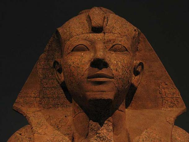 Hatshepsut offering new jars, red granite sculpture at the Metropolitan Museum of Art