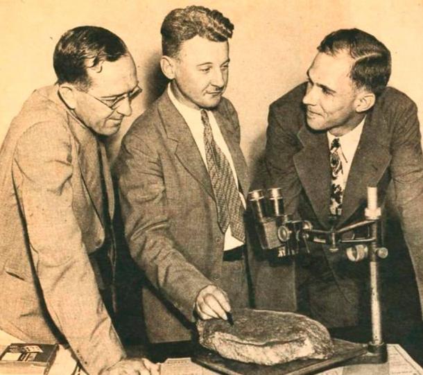 Haywood Pearce, Jr. with Emory colleagues James G. Lester, left, and Ben W. Gibson put the stone under the microscope.