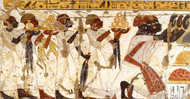 Hekanefer’s tomb reveals he was accustomed to Egyptian religious beliefs and customs. The tomb contained the Egyptian funerary figurine known as ushebti.