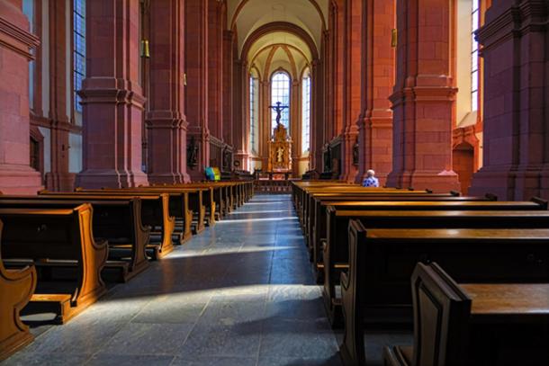 Himmerod Church interior