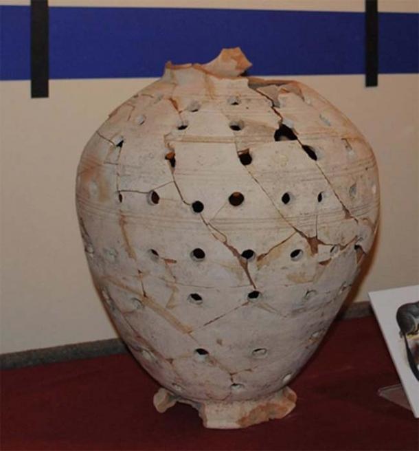 The Holey Jar restored. (Katie Urban / Museum of Ontario Archaeology)