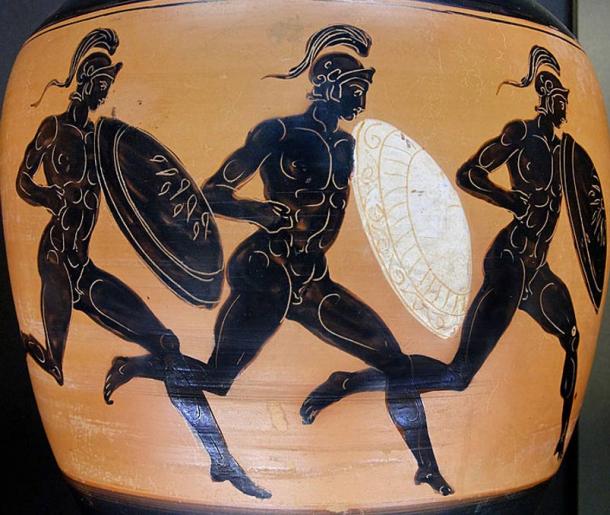 Hoplitodromos. Side B from an Attic black-figure Panathenaic amphora, 323–322 BC. From Benghazi