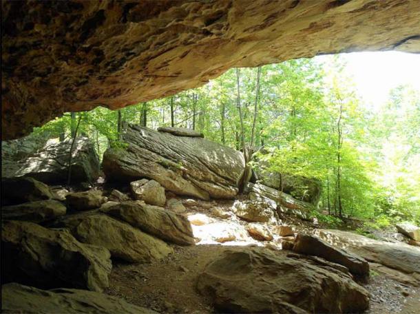 Rock House Cave (Brandonrush / CC BY-SA 3.0)