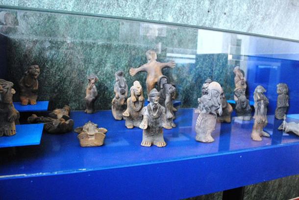 Humanoid figurines from the Acámbaro collection.