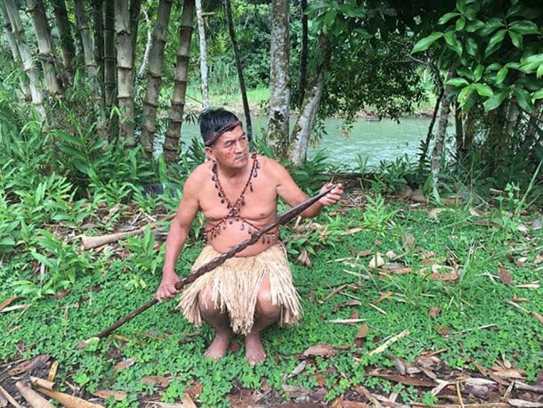 Hunting instrument in Tena Amazon. (Fionashek22 / CC BY-SA 4.0)
