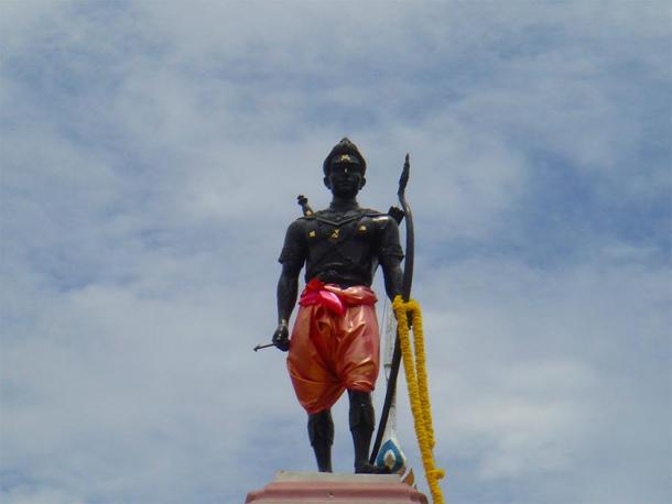 Statue of Sri Indraditya , the founder of the Kingdom of Sukhothai. (Love Krittaya / Public Domain)