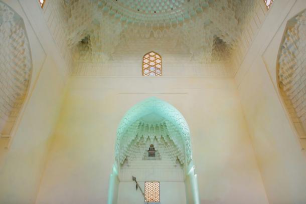 Interior of the Mausoleum of Khoja Ahmed Yasawi in Turkestan. (Yashkin Ilya / Adobe Stock)