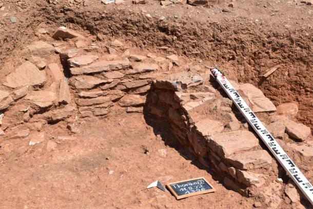 Οι αρχαιολόγοι ανέσκαψαν το αρχαιότερο ελληνικό σπίτι της Εποχής του Σιδήρου που ανακαλύφθηκε ποτέ στον Τορίκο