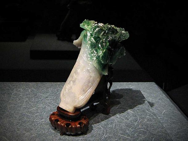 Jadeite Cabbage - Jin received it as part of her dowry for her wedding to Guangxu, in 1889.