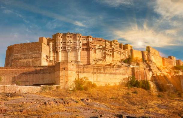 Mehrangarh Fort located in Jodhpur, India. Source: jura_taranik / Adobe Stock.